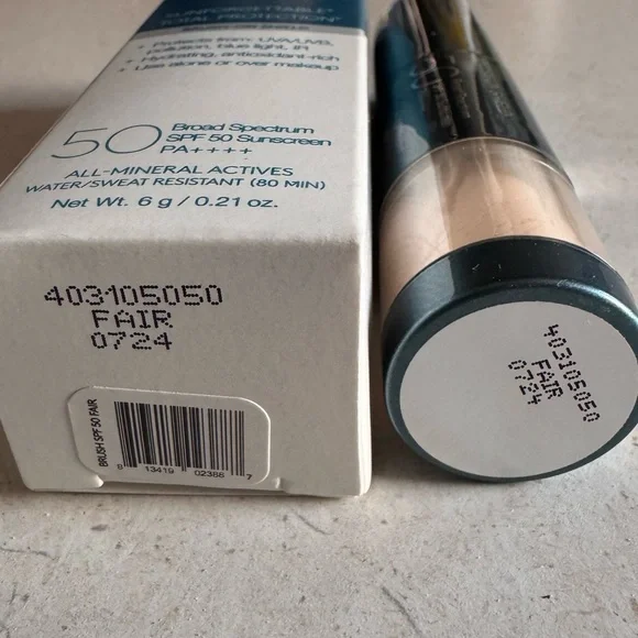 Colorscience -Sunforgetable Total Protection Brush On powder SPF 50 Fair - Picture 5 of 8